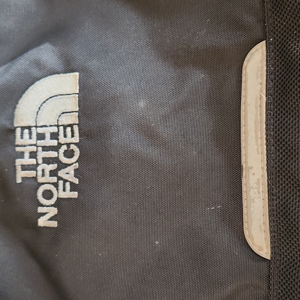 The North Face black womans belt bag - Picture 2 of 10